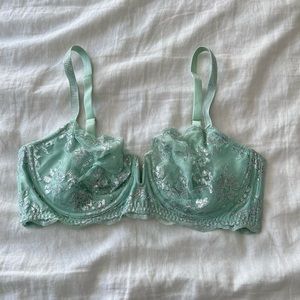 Victoria’s secret Unlined Bra